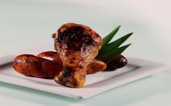 Pollo meloso y ollucos asados al huacatay